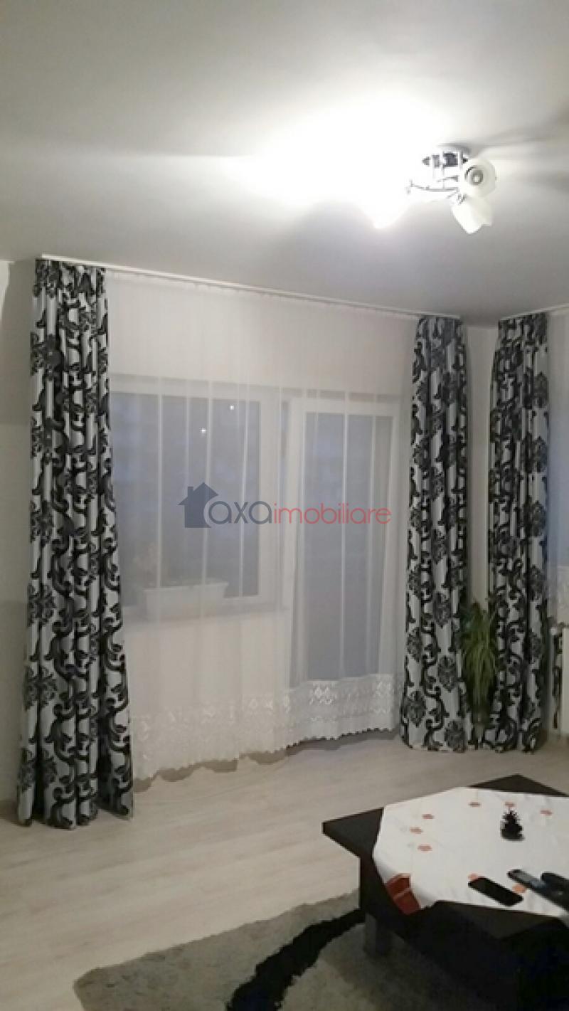 Apartment 4 rooms for sell in Floresti