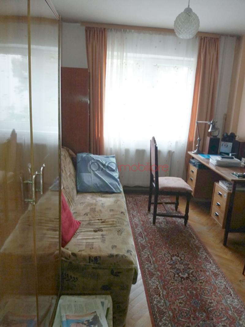 Apartament 4 camere de vanzare in Cluj-Napoca, cartier Manastur