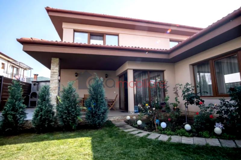 Casa 4 camere de vanzare in Floresti