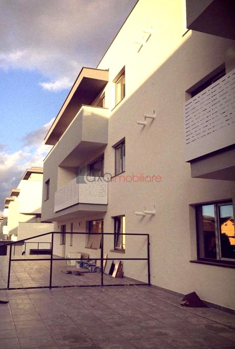 Apartament 3 camere de vanzare in Floresti