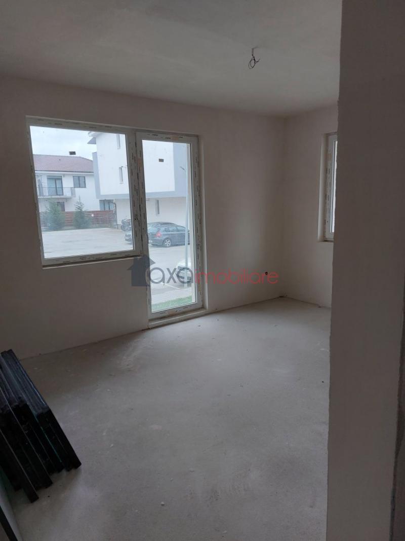 Apartament 2 camere de vanzare in Floresti