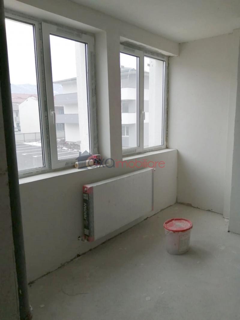 Apartament 3 camere de vanzare in Floresti